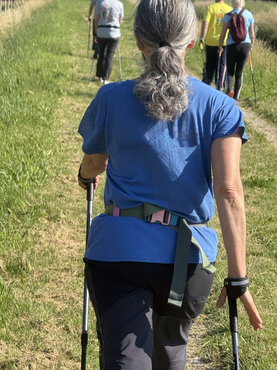 Nordic Walking nel Miranese — camminata con i bastoncini tra i campi